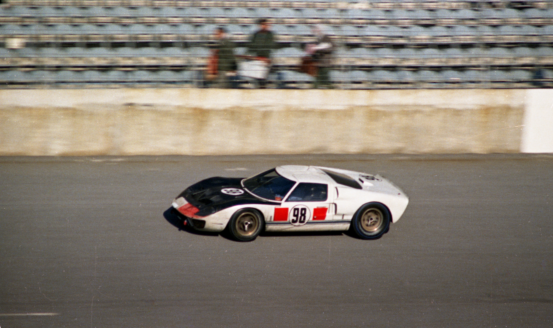 SMALL_1966-Feb-Daytona-1966-Ford-GT-Mk-II-Ruby-Miles-neg-CN4300-67